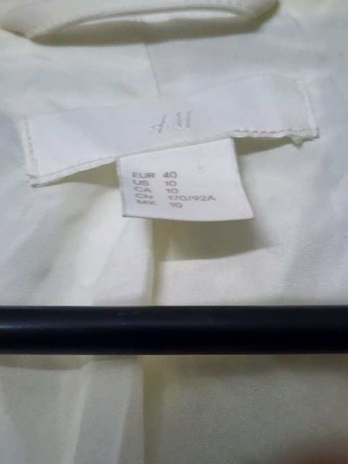 H&M Women's off-white summer Blazer - Image 2