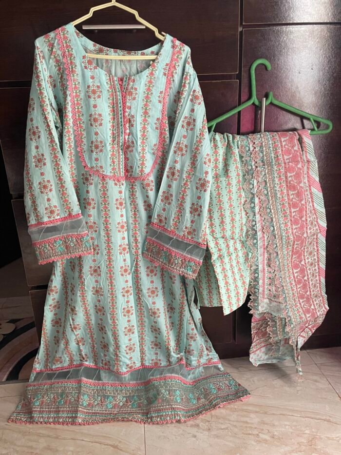 Binsaeed Inspired Stiched Three Piece - Image 1