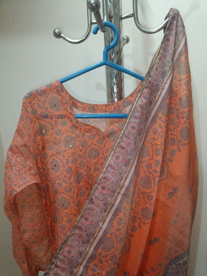 2 piece - Image 1
